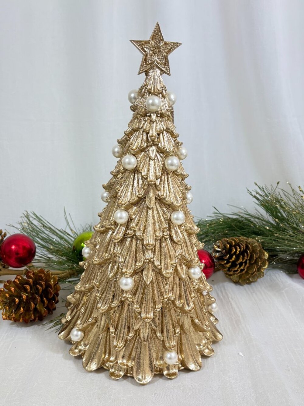 Cupcakes Cashmere Elegant Shabby Chic Metallic Gold Pearl Holiday Christmas Tree